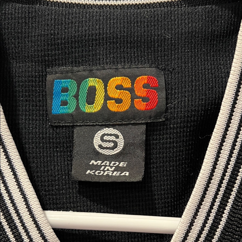 BOSS Cropped Top - Picture 2 of 5
